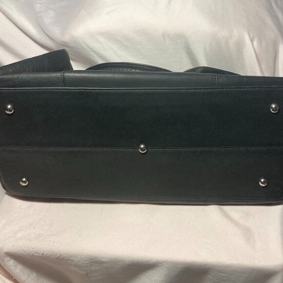 Audrain's Motor Week RI Concours Entrant's Leather Bag Men Women Black New 2025 - Picture 6 of 11